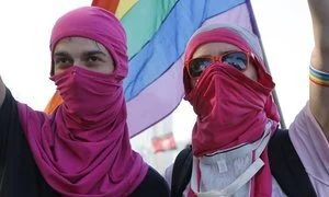Sur le bannissement par Facebook de pages anarchistes et antifascistes et la censure digitale qui vient