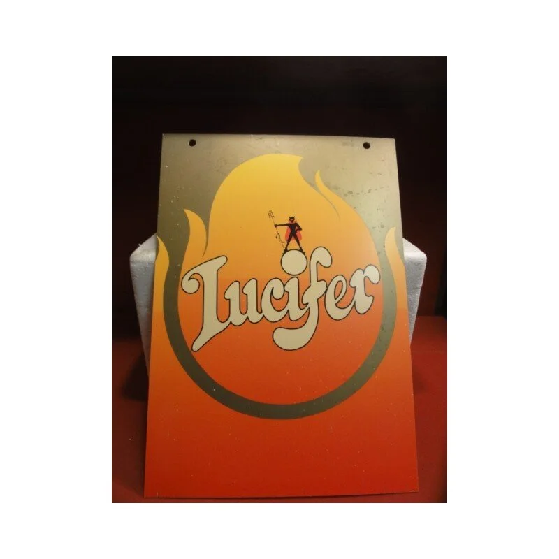 Léo Strintz mène la danse au club Lucifer