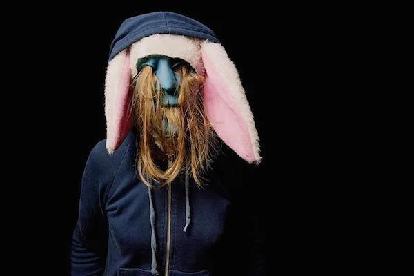 Avec “Malibu Liquor Store”, Shit &amp; Shine remet des barbelés sur la prairie électro