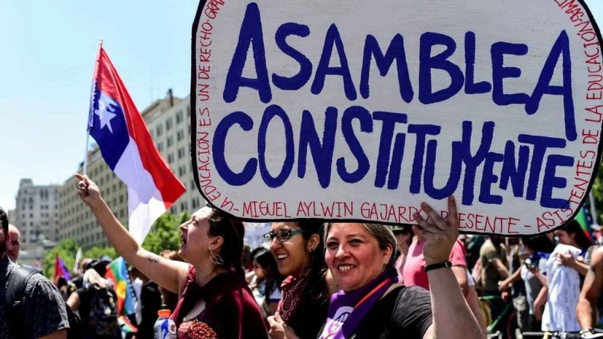 Chili : après un an de luttes sociales, les enjeux du référendum du 25 octobre sur la constitution