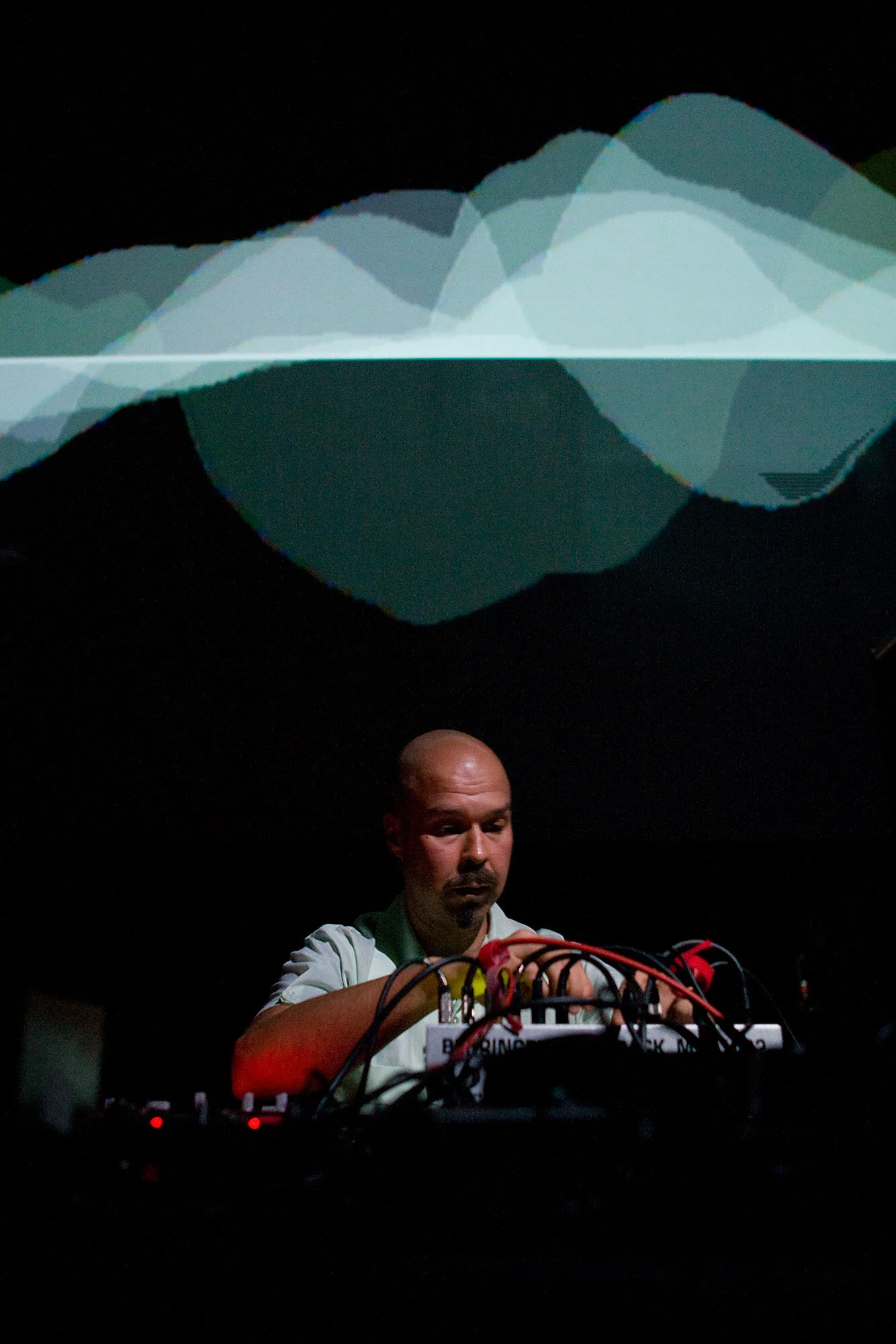 Post mortem, mais toujours de mise, les live de Mika Vainio 