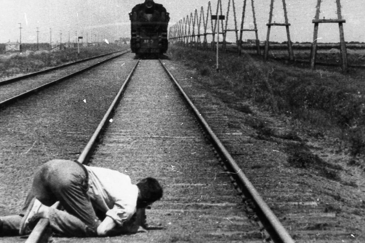 Ne copiez pas sur les yeux, playlist musicale en pensant à Dziga Vertov