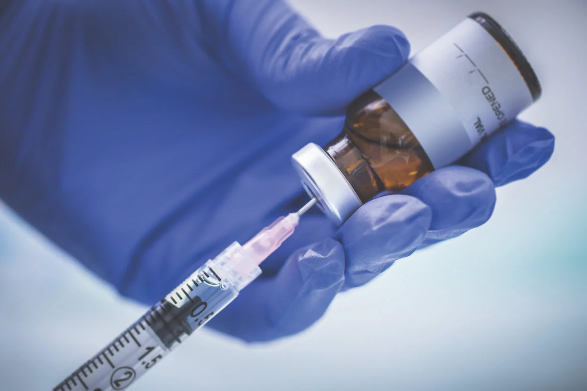 La guerre du vaccin est la continuation de la politique par d’autres moyens