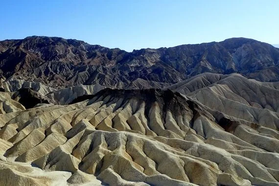 1920px-Zabriskie_Point_kz6.jpg