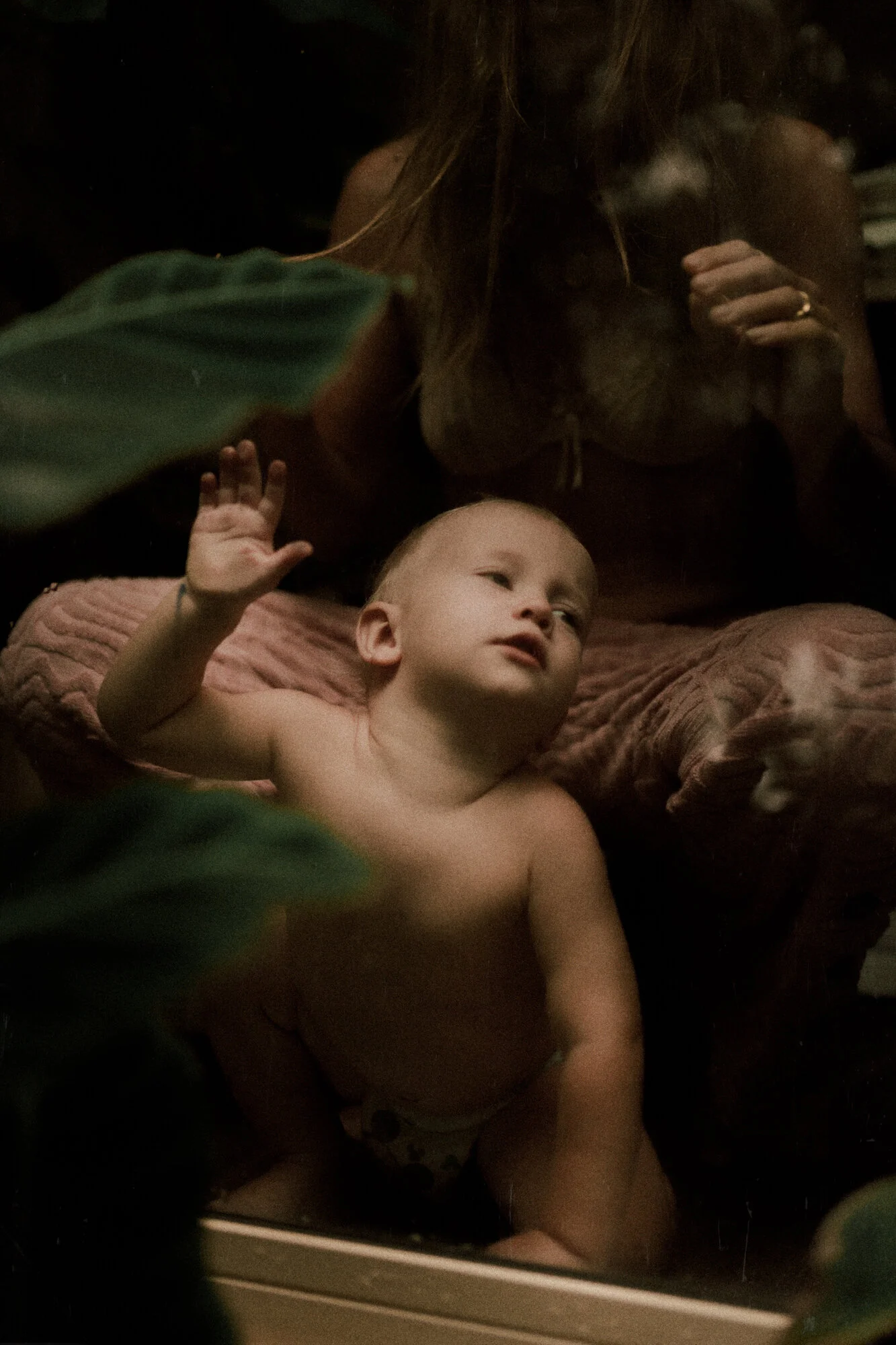 Julia and Alby in the Dining Room © Lisa Sorgini