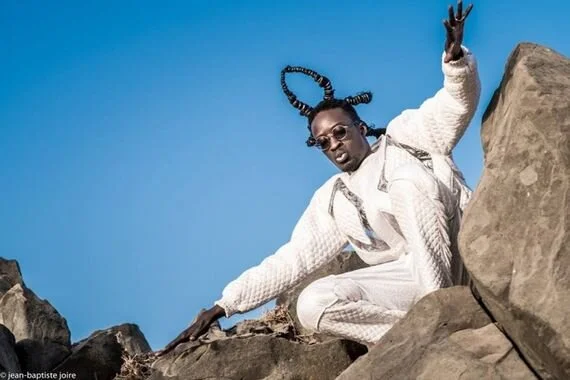 Ibaaku envoie son Neo Dakar Vol. 1 en multipliant genres et registres musicaux