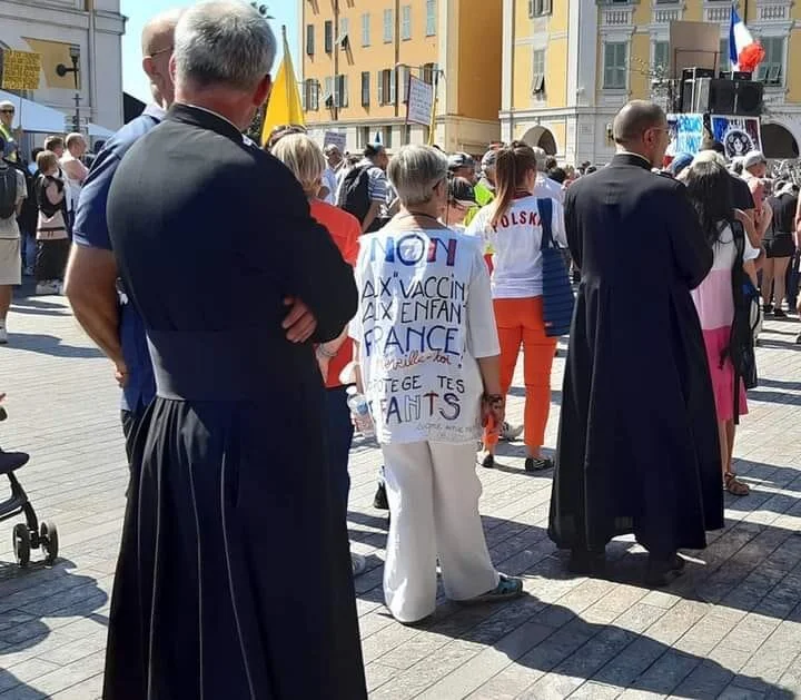 Les manifestations contre le pass sanitaire : un non-mouvement ?