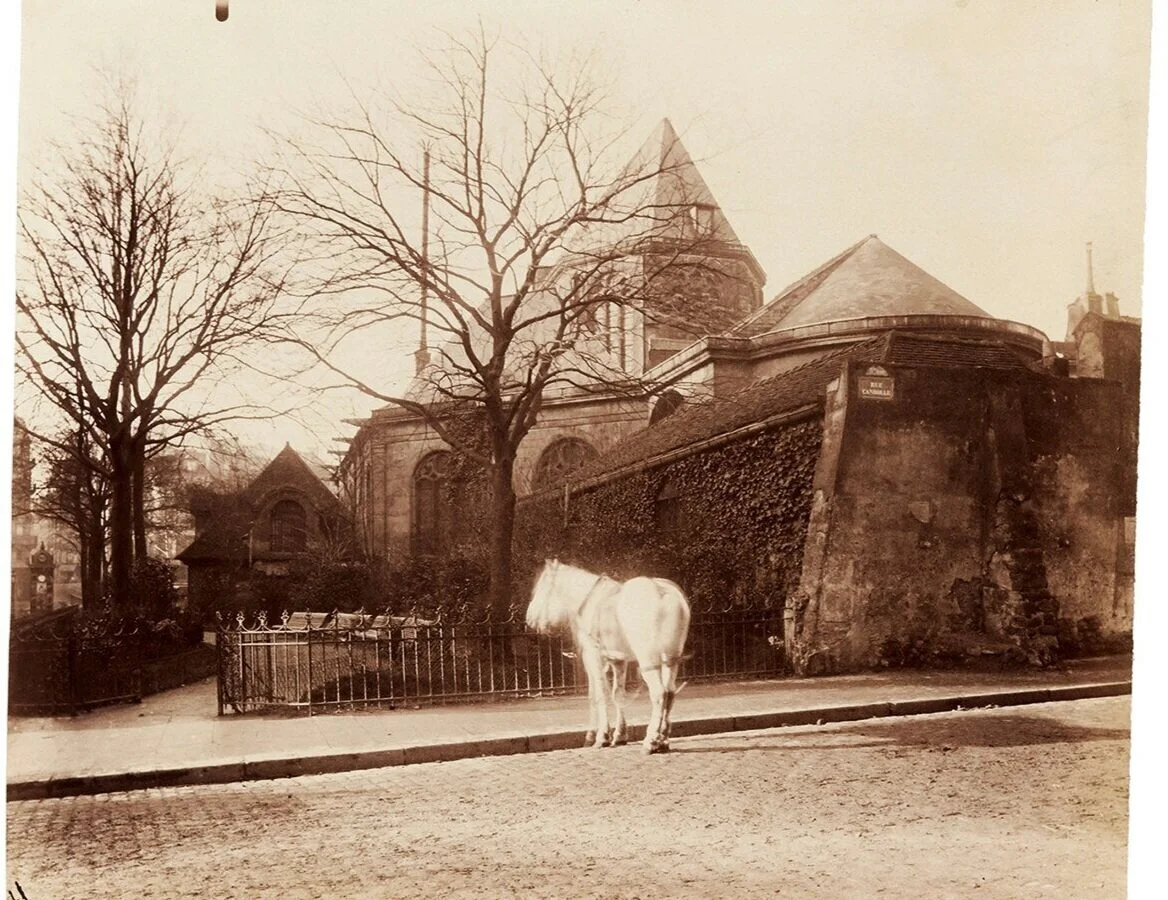 Atget, Eugène, Eglise Saint-Médard, 141 rue Mouffetard, 5ème arrondissement, Paris (Titre factice), 1900. Musée Carnavalet, Histoire de Paris.