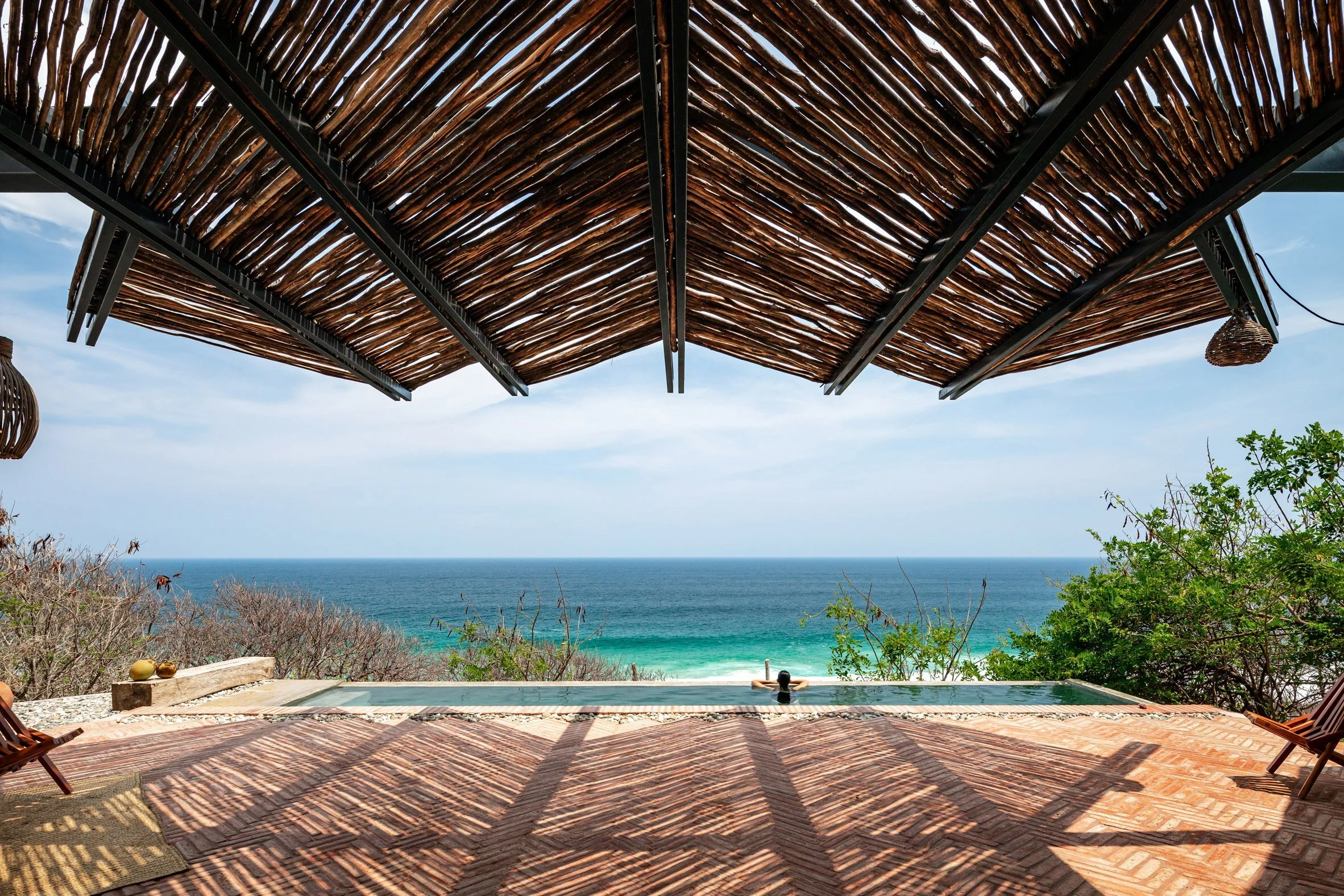 Avec la Casa del Sapo, du béton sur la rive à Oaxaca