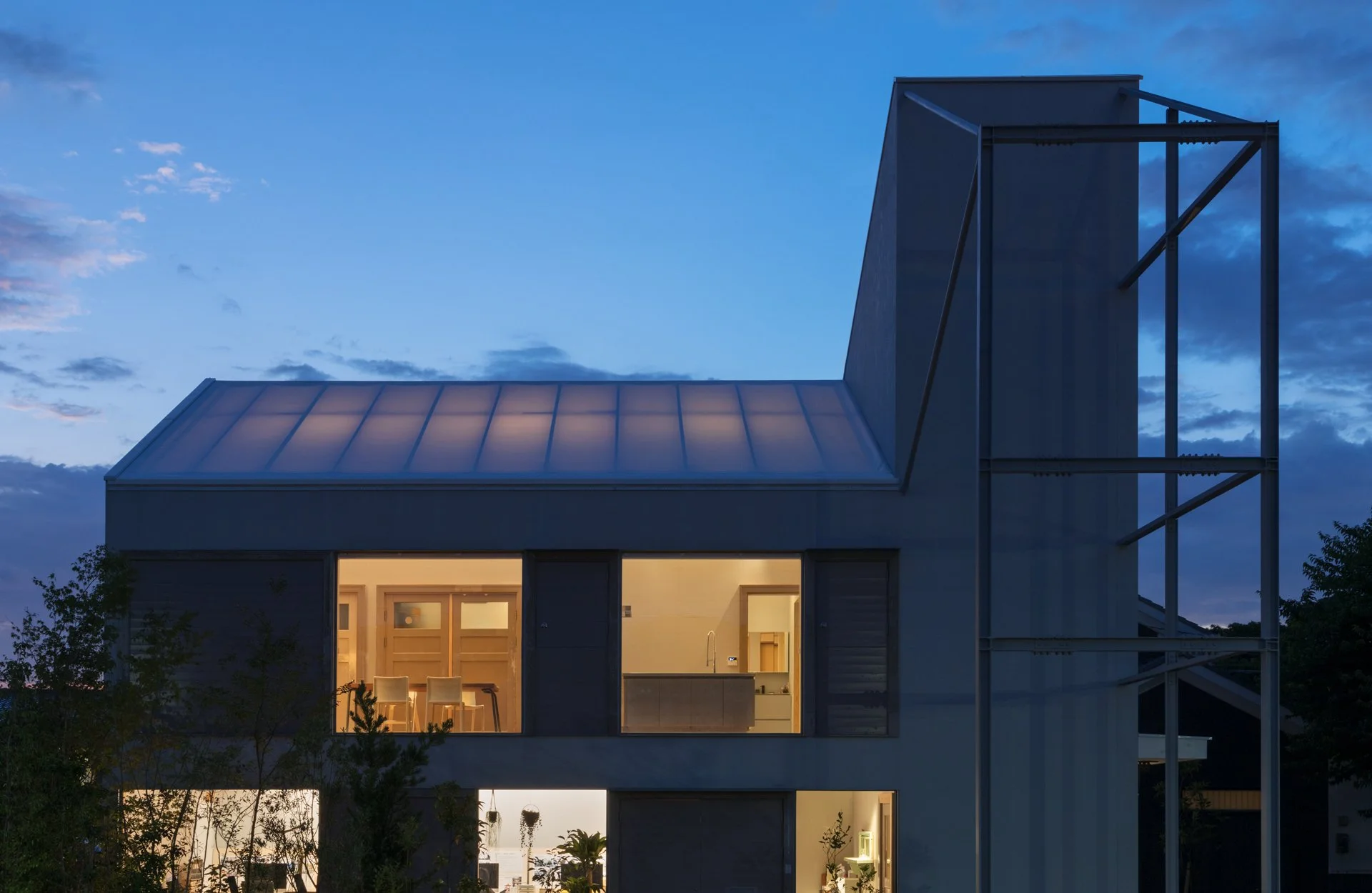 De l'ancien relifté et visible pour le bureau de design Tetusin à Fukuoka