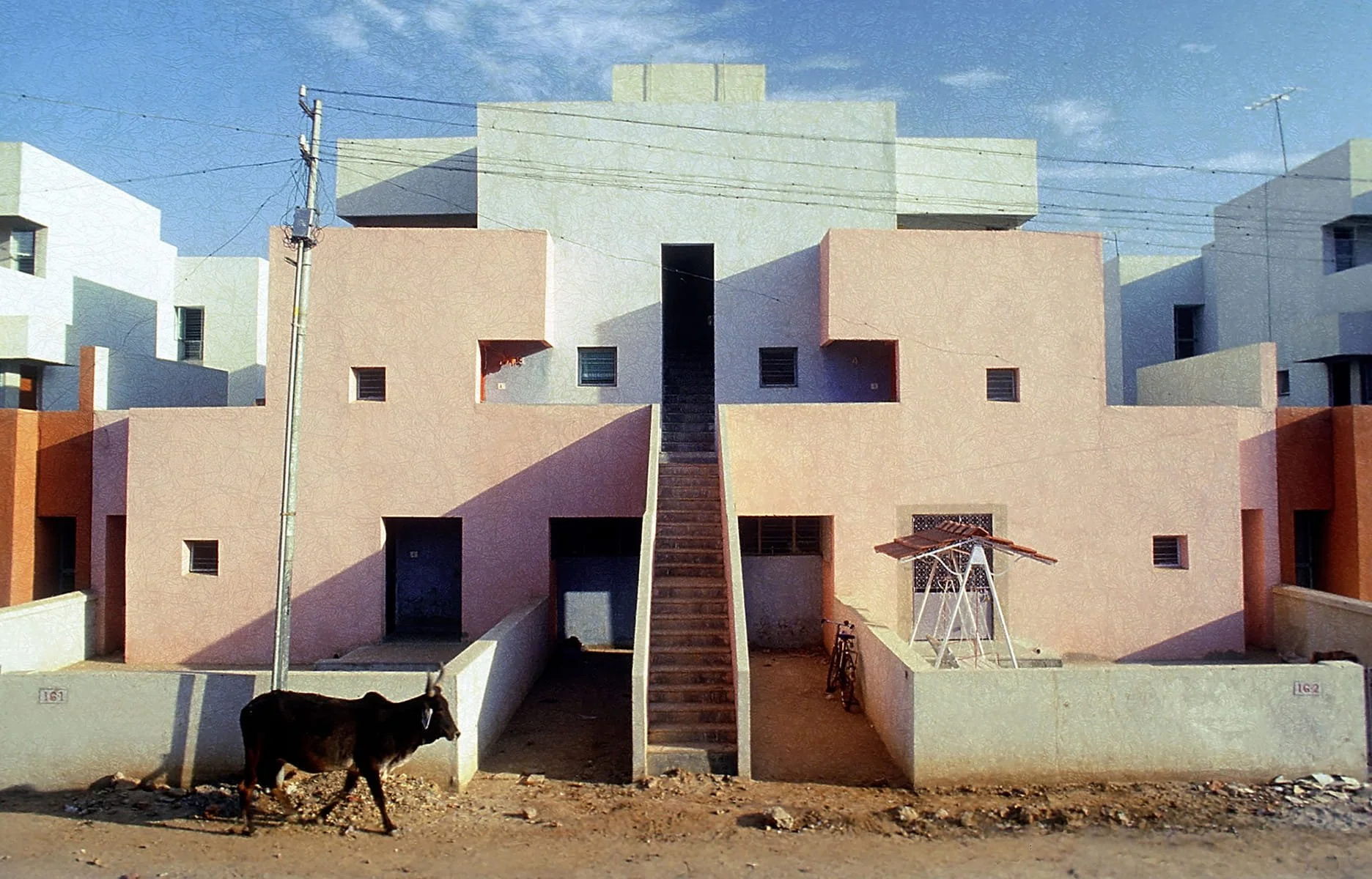 Consécration de l'architecte indien Balkrishna Doshi, élève de Le Corbusier