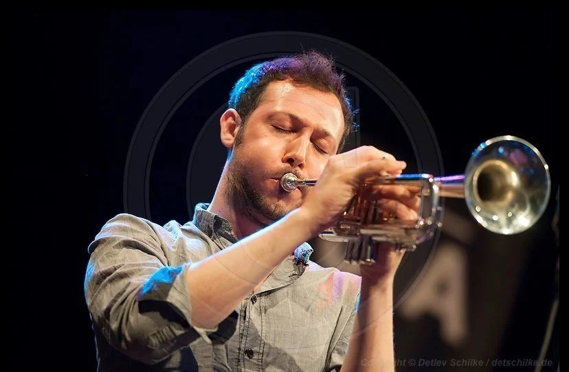 Découvrir le son brut de live inusité du trio Ôtrium