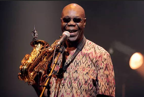 Manu Dibango, conversations (éclairantes) avec Yves Bigot