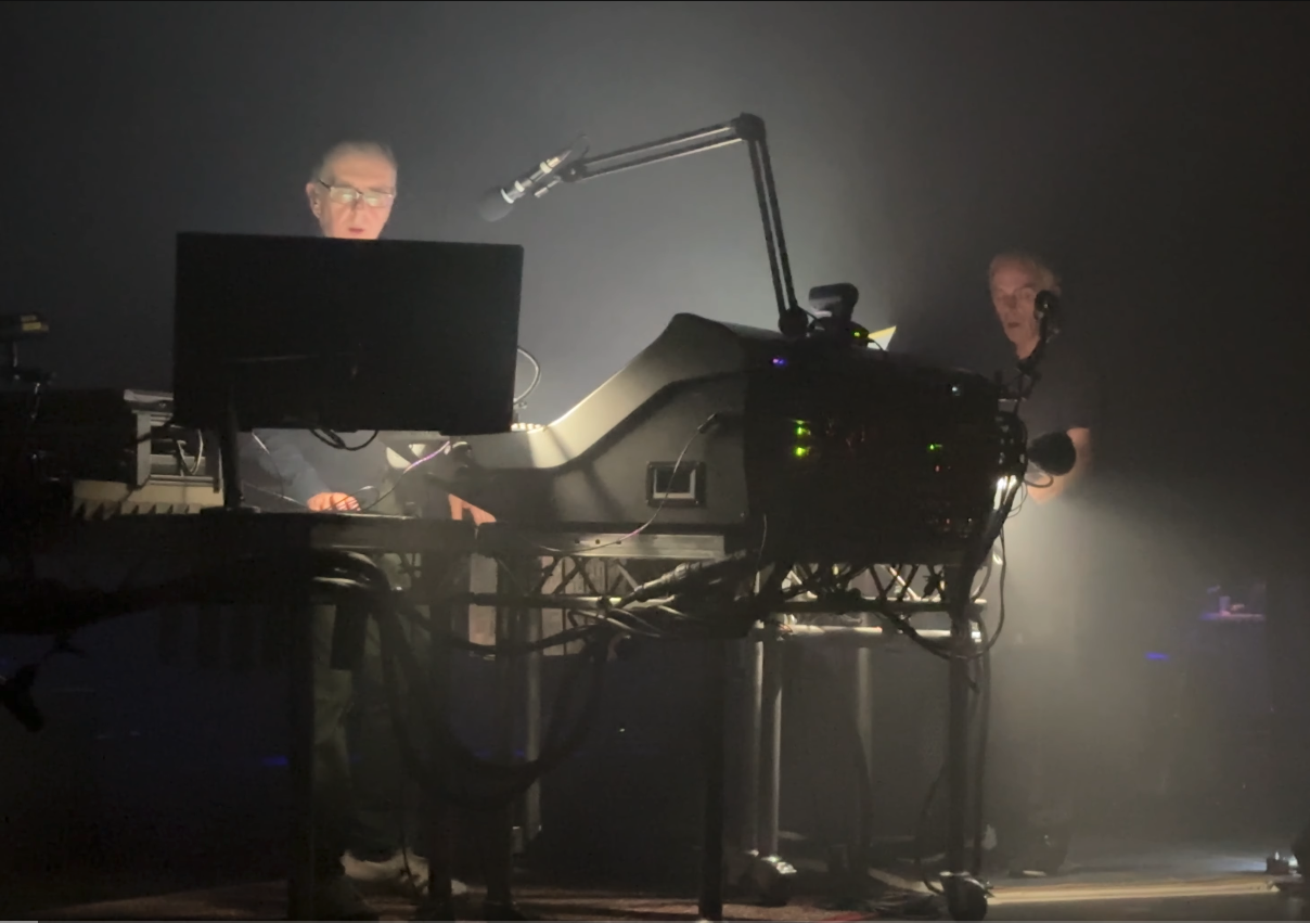 Bienvenue à l'hôtel framboise chez Underworld 