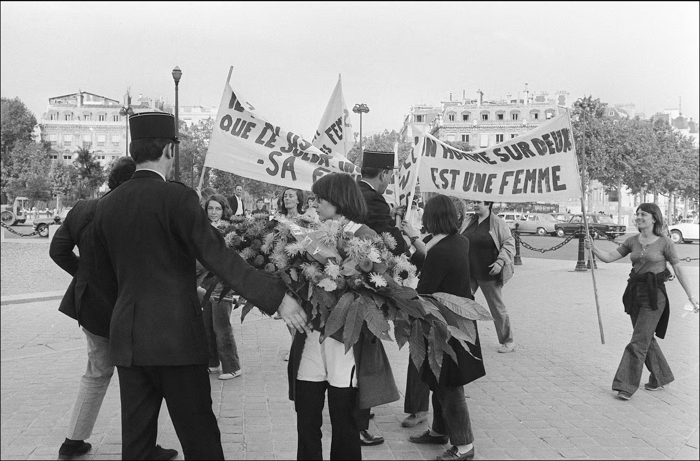 Femme/Lutte/Présent