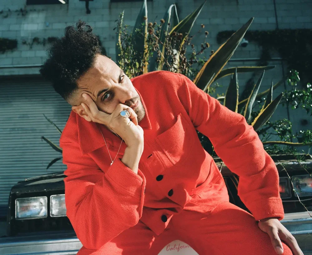 La c.r.e.a.m hip hop et plus de Kassa Overall renverse la perspective