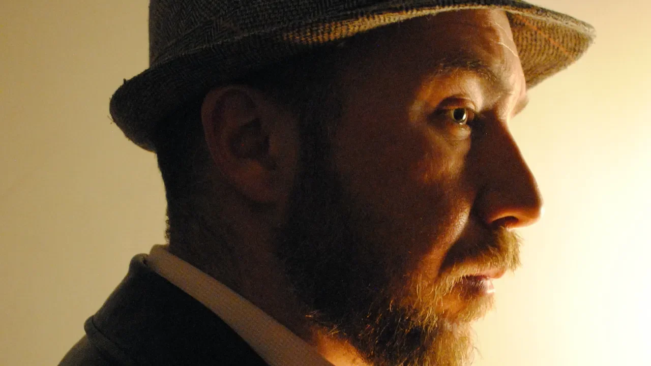 Shackleton lève le brouillard numérique avec Euphoria Bound- et c'est top!