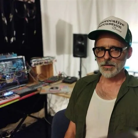 A l'époque de Pascal Praud, Rubin Steiner se demande ce qu'aurait fait Brian Eno. Merci de nous avoir posé la question