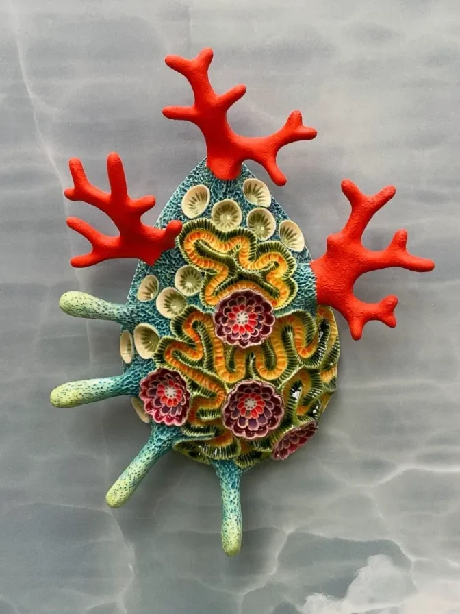 Les créatures marines en céramique de Lisa Stevens ont figé le temps