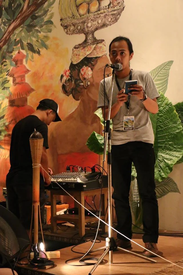 Adimas Immanuel, reciting his adaptation of the 'Passport' into Bahasa Indonesia. Ubud RWF, Bali, October 2015