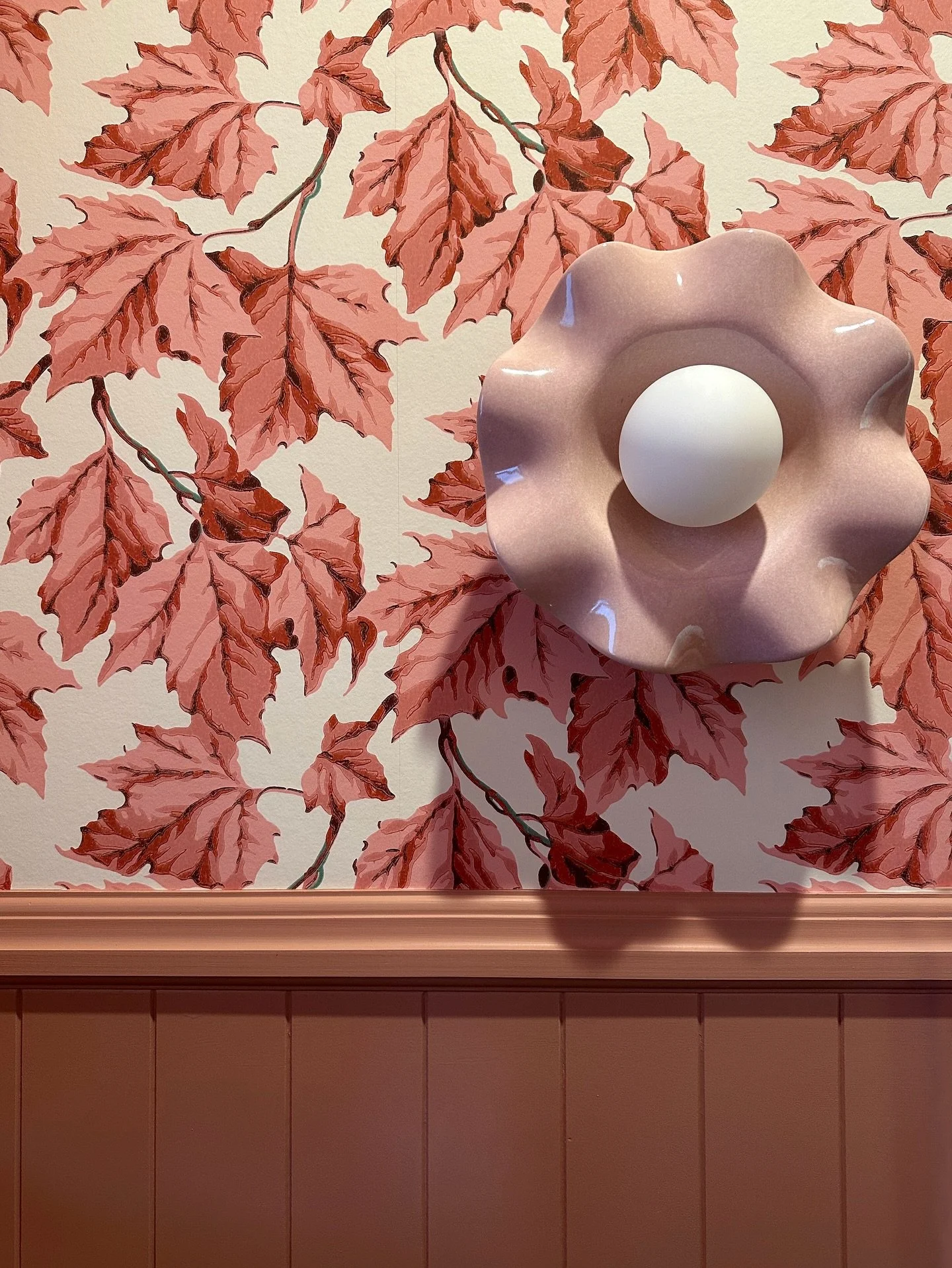 A pretty moment in our clients&rsquo; powder room&hellip;

Have fun in your powder room. It&rsquo;s a space you don&rsquo;t spend long in so you can afford to be brave!