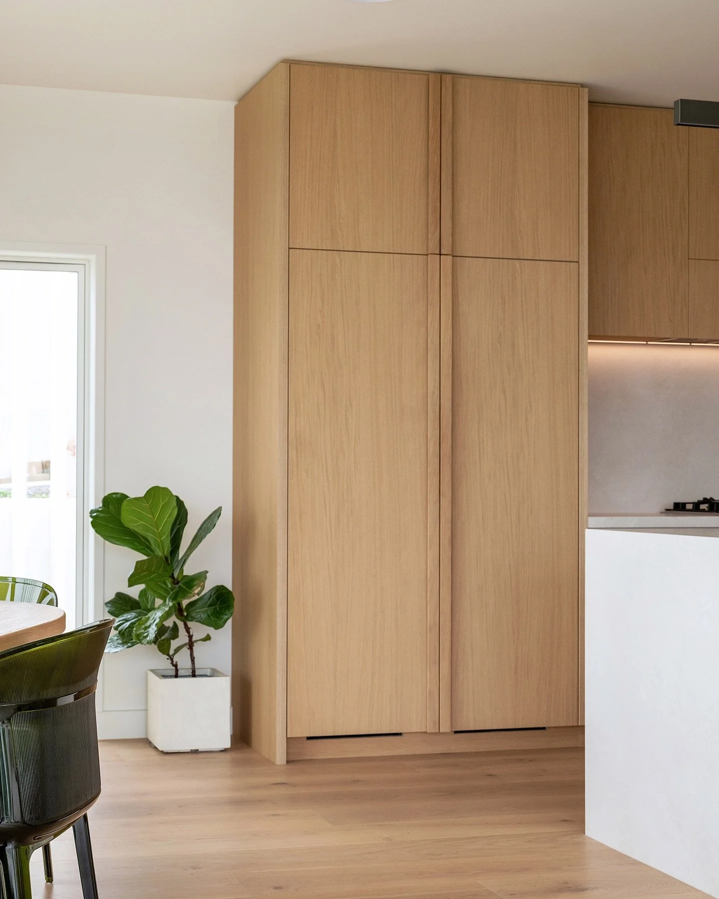 It&rsquo;s always such a joy bringing a client&rsquo;s dream kitchen to life, and so satisfying looking at before &amp; afters to remember how far we&rsquo;ve come.

This beautiful kitchen with an integrated double fridge and walk-in pantry is crafte
