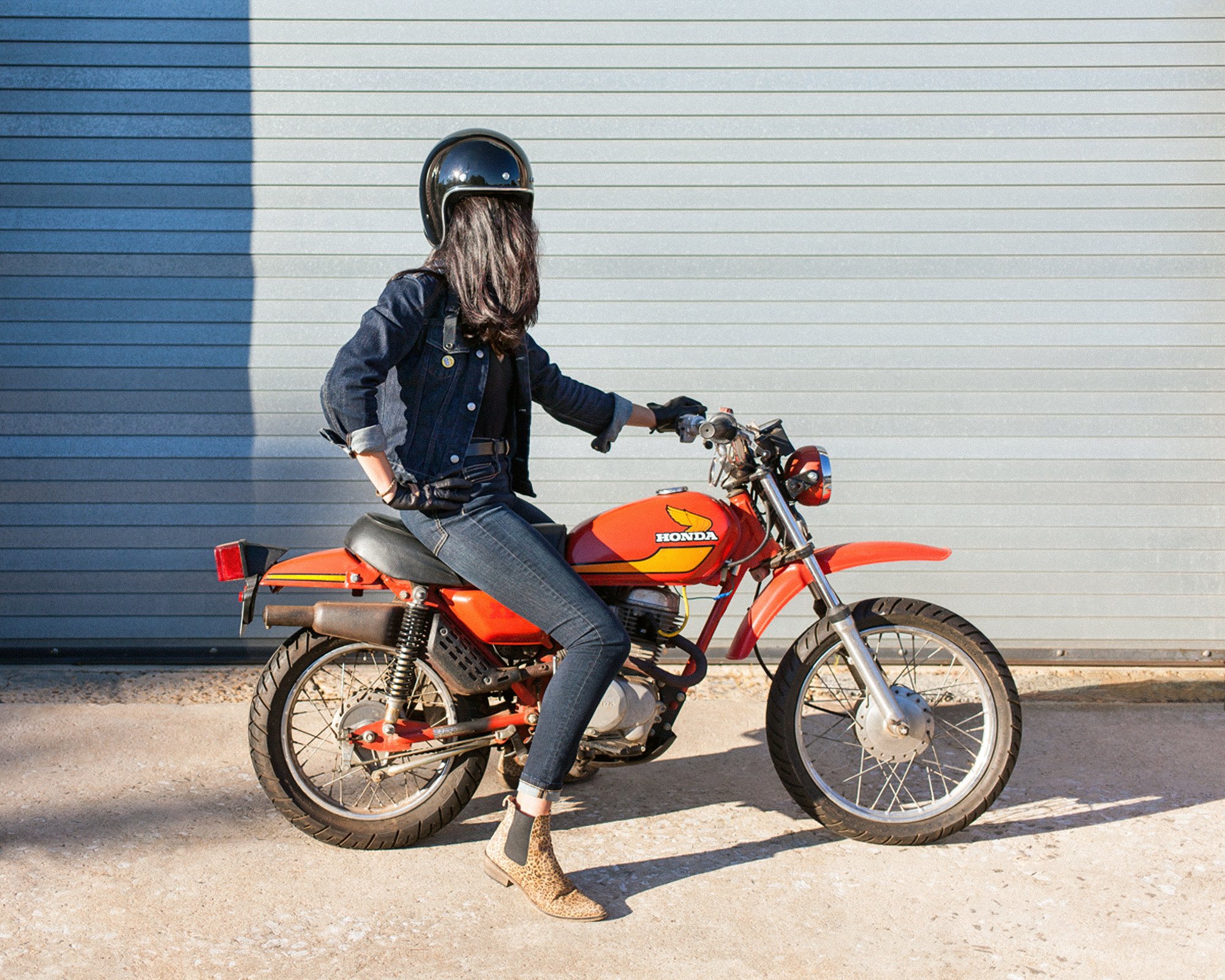 Ladyfingers_Motorcycle_EDIT_02_Grain.jpg