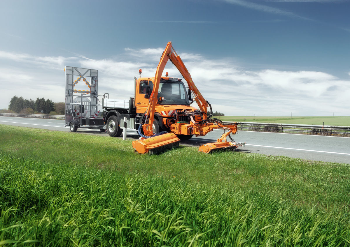 MERCEDES-BENZ UNIMOG Broschüre