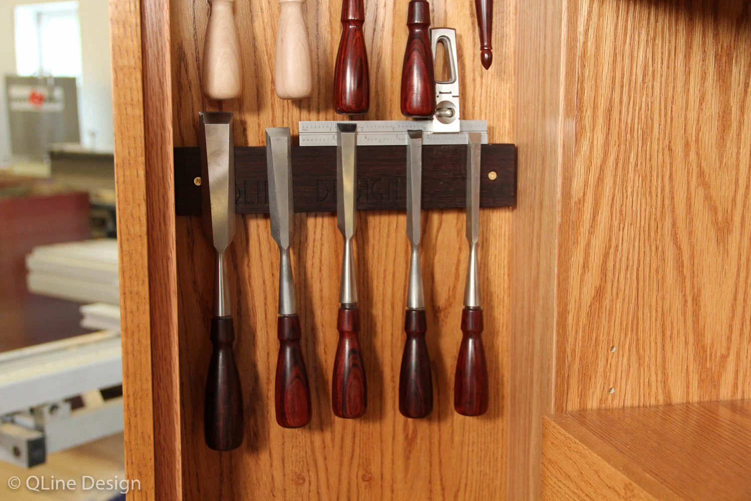 Magnetic mounting block