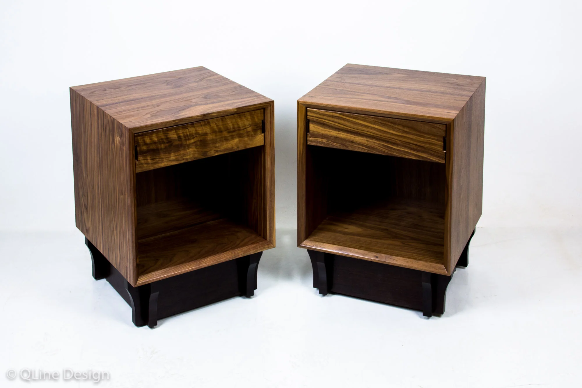 QLine Qube End Table-17.jpg