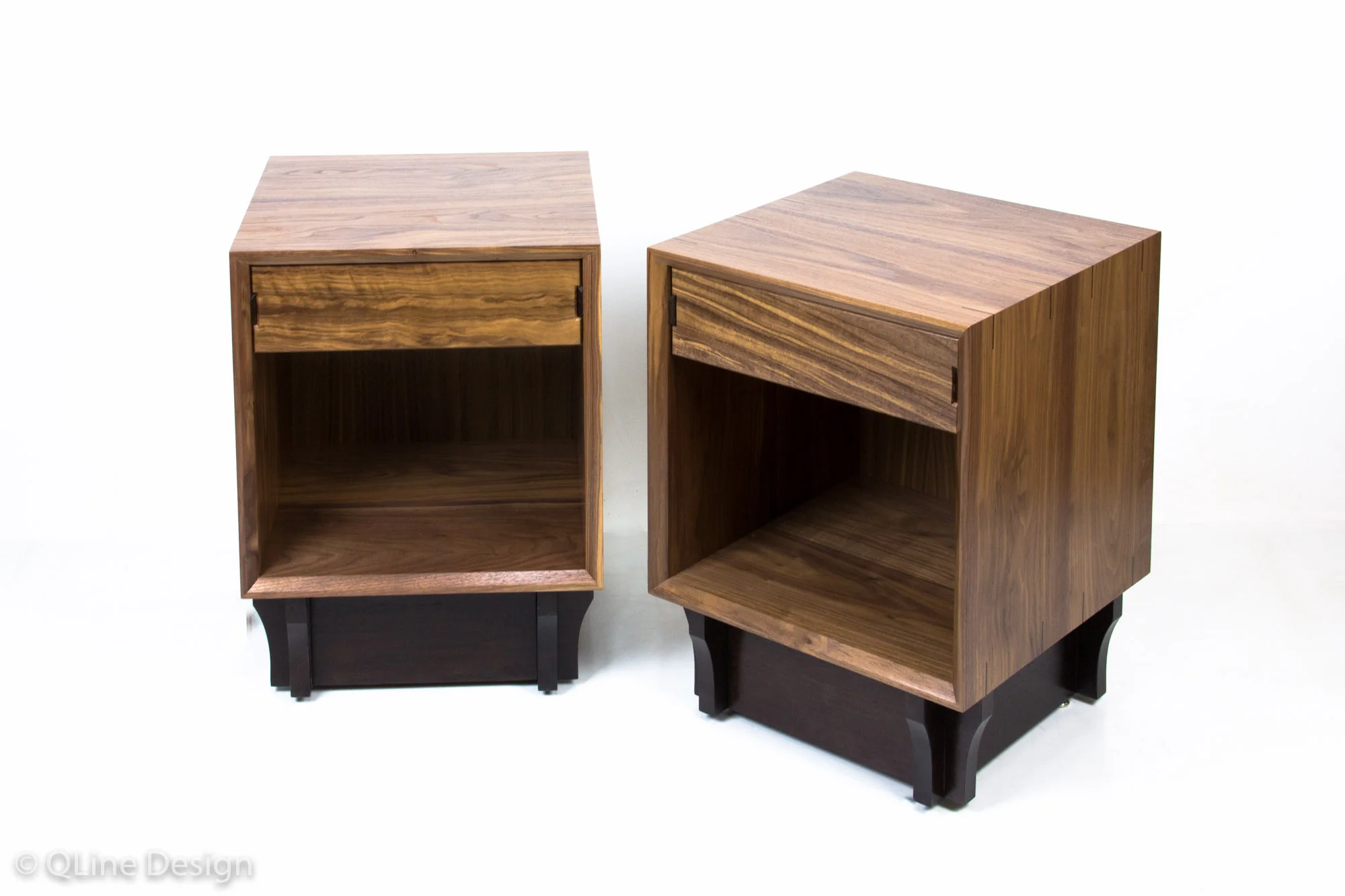 QLine Qube End Table-18.jpg