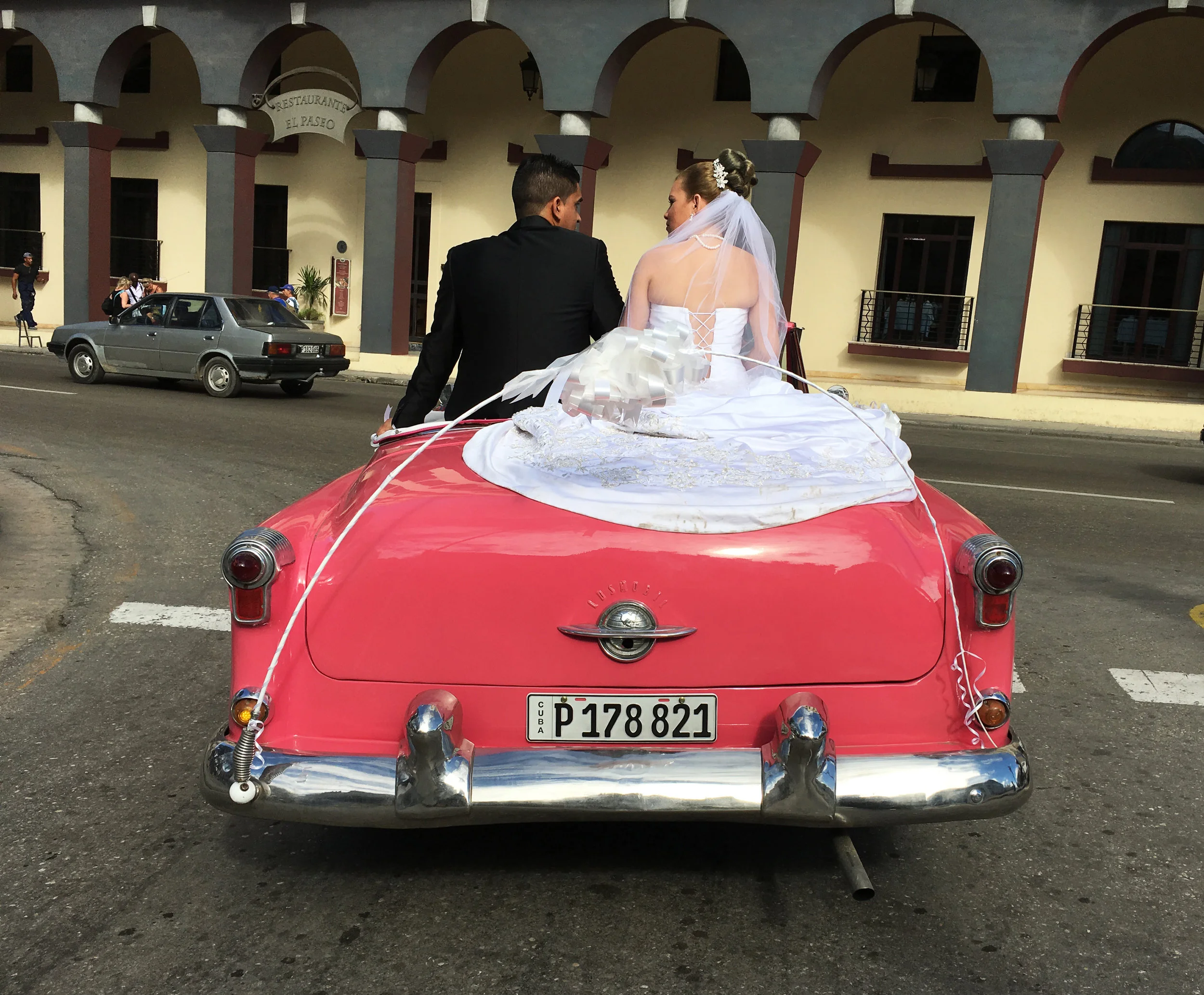 bride and groom, old havana, cuba