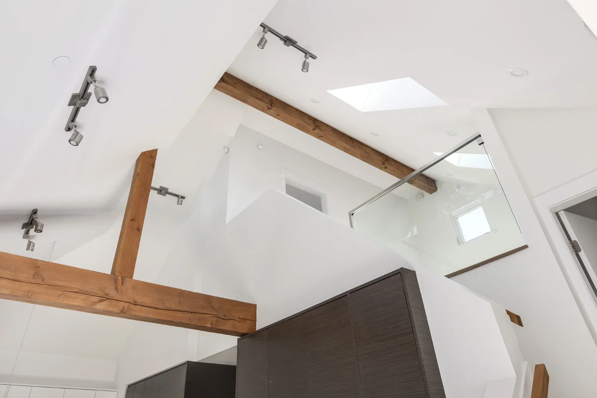 Ceiling.jpg