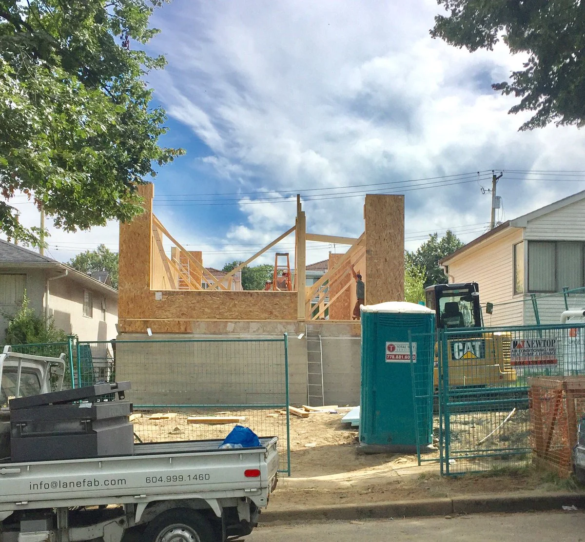 Prefab panels being installed at the E.37th Passive House