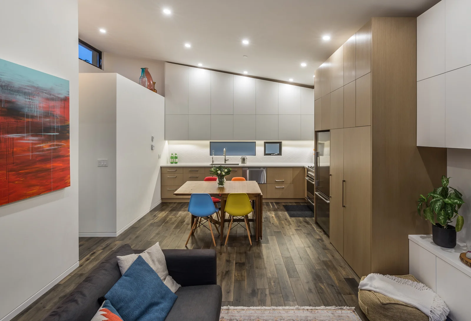 4665 Commercial St_28.jpg