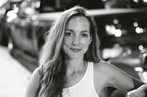 Michelle Baker is a mentor, a yoga teacher, a facilitator of Moon Ceremonies, and an energy worker. She now lives in Sweden, but New York is her first home and where she began her journey into mindfulness and holistic living. She is the mama of Tiny Yoga Space which recently opened in the Swedish west-coast surf town of Varberg. This summer she will be teaching at her first festival, Hallifornia , a weekend-long summer event in the heart of Varberg. Michelle is an transformational mentor specializing in empowerment; working with hundreds of women and men supporting them on their path of inner growth. Her work has taken her around the globe mentoring via one-on-one sessions and workshops, teaching yoga and leading Moon Ceremonies. Most recently her love of traveling introduced her to collaborating with some wise, wise souls creating and leading international retreats; a journey that allows her to incorporate all her teachings into a group settingalongside those she admires. She is a student at heart and admires the depth of wisdom her Teachers continue to plant. Coffee is her vice, food and ceremony are her medicine. 