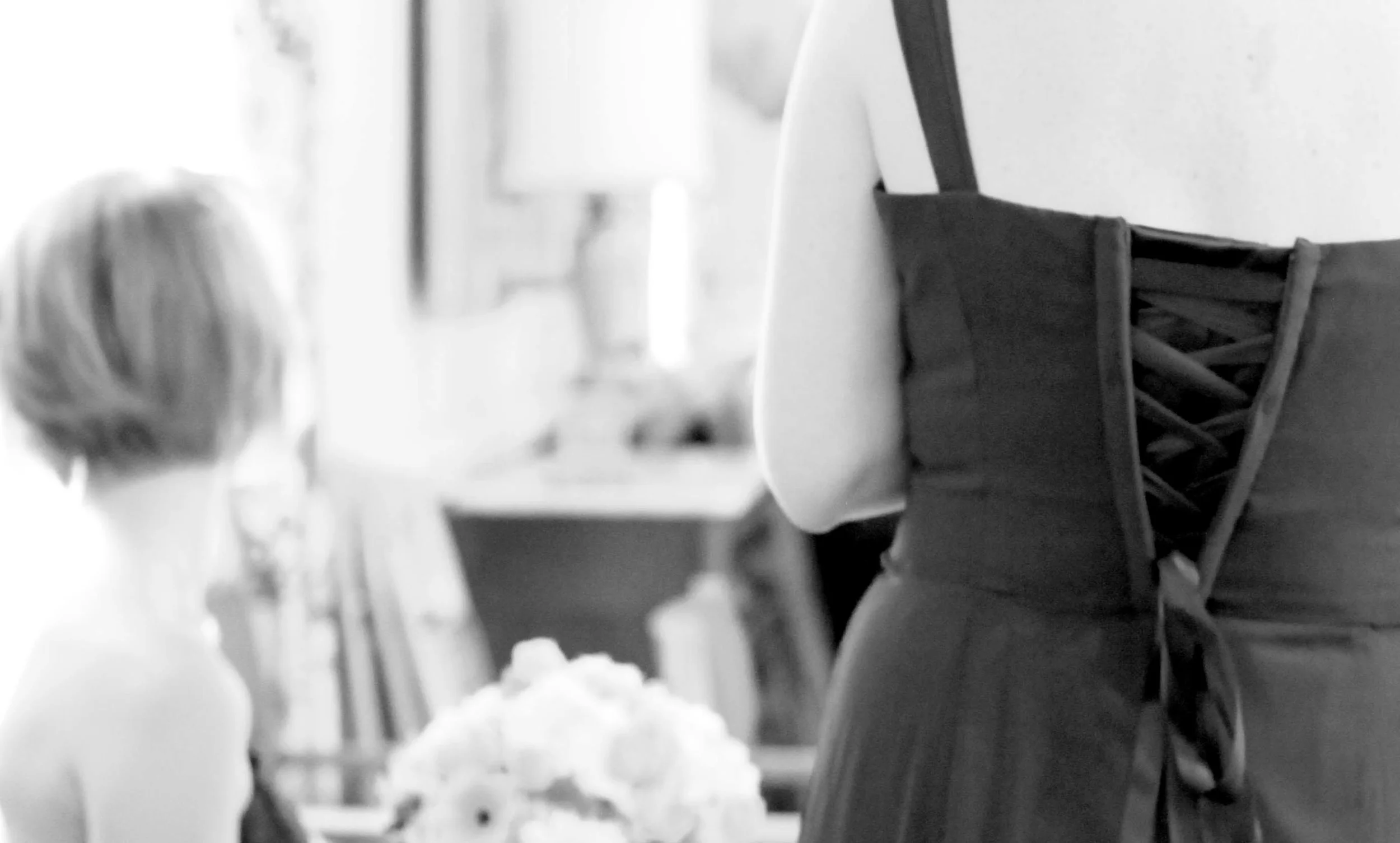 Our rapid corset back allowed sister to confidently enjoy the wedding day!