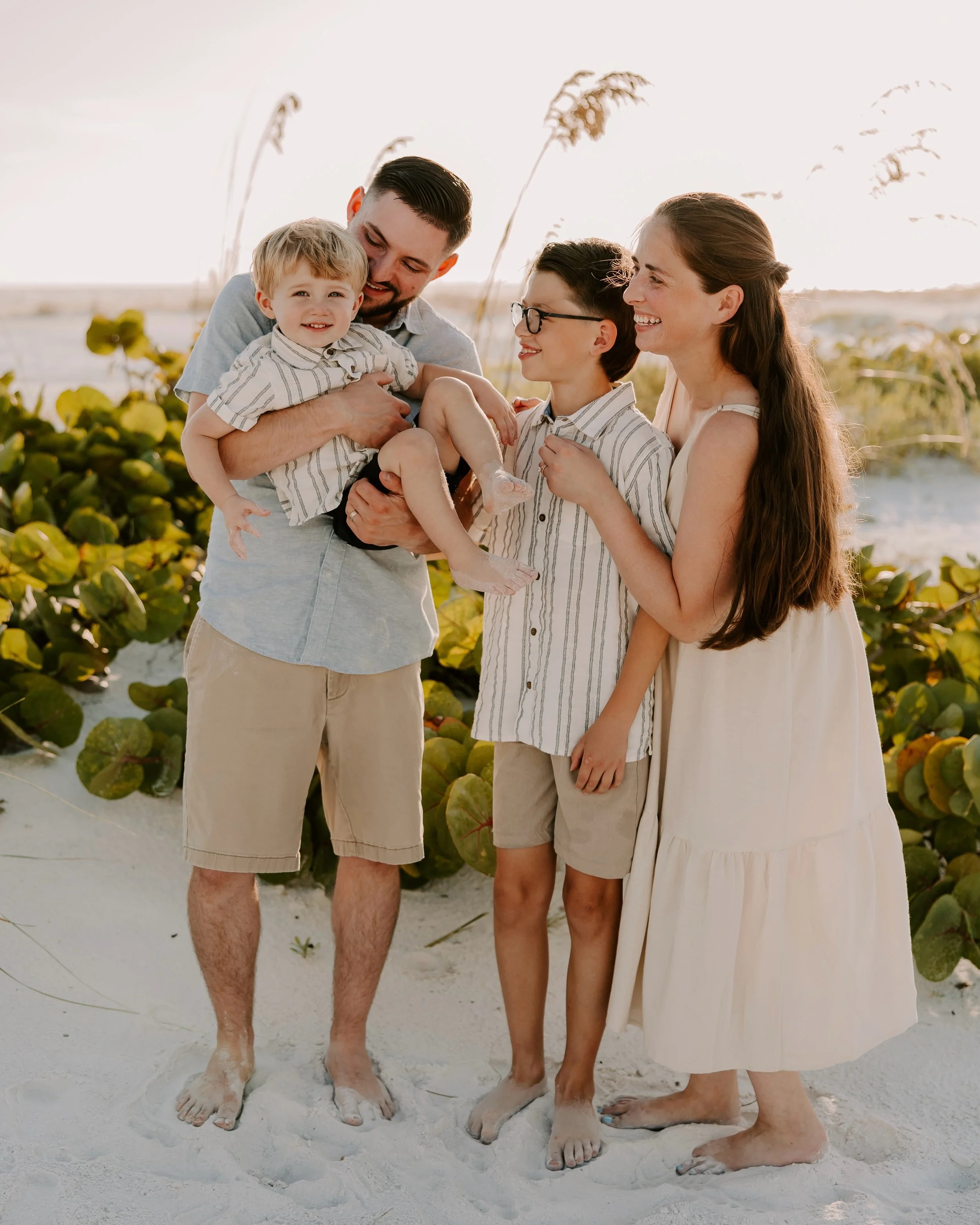 it&rsquo;s been so fun to see this family through some very exciting moments - I met them for a family session in 2024, photographed their wedding in 2025, and this was their most recent family session before their 3rd baby is here!