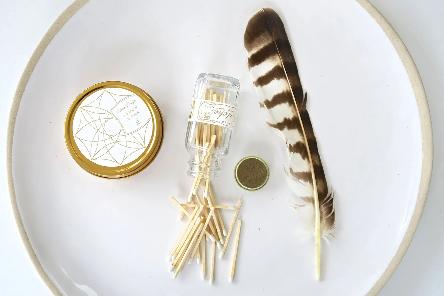 white.axiom.matches.feather.jpg