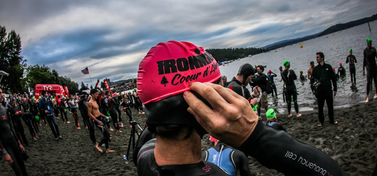 You can see the TYR timing arch at the far of this picture taken early in the morning as athletes warm up