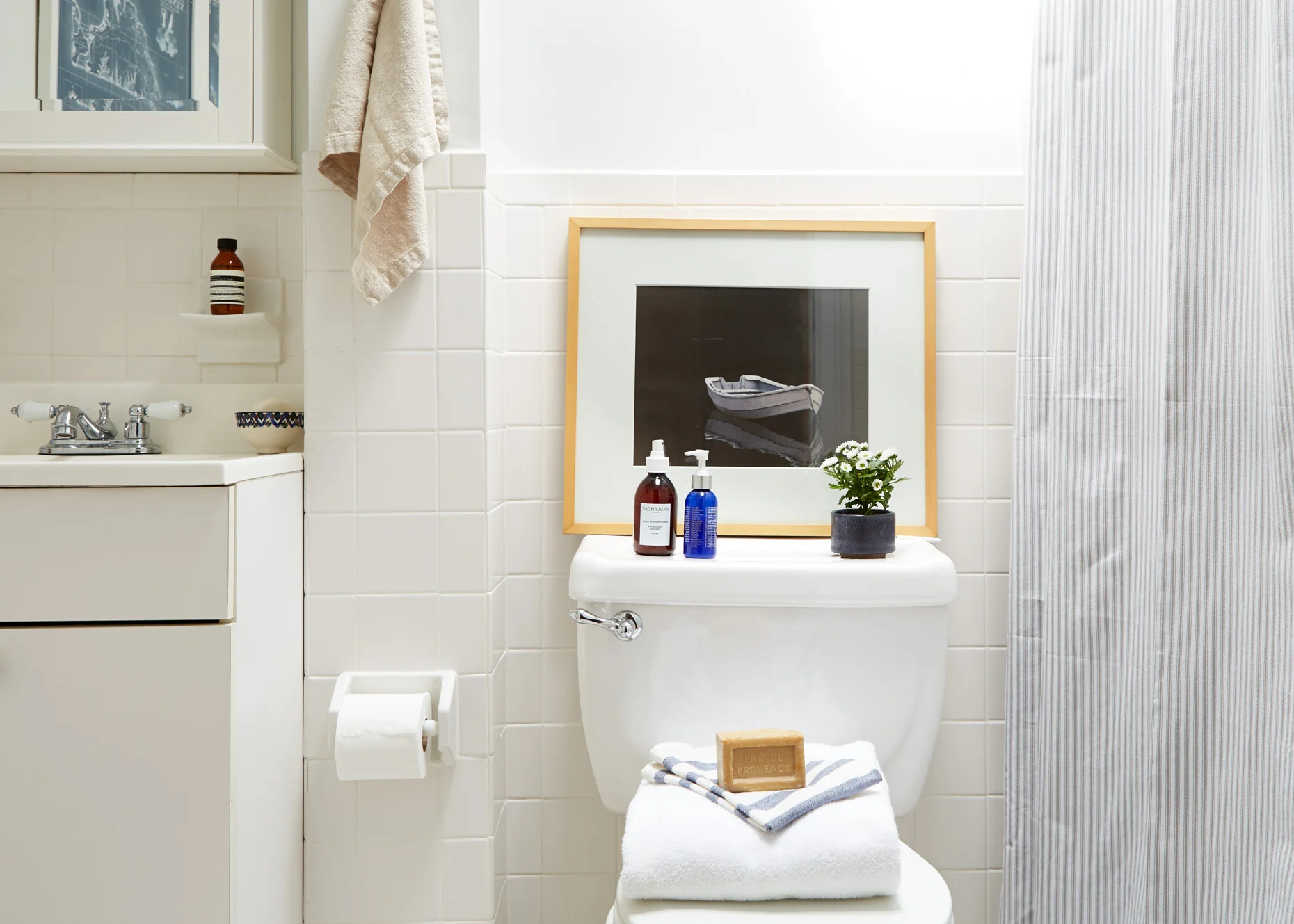 BizJones_204Wyckoff_Bathroom_web.jpg