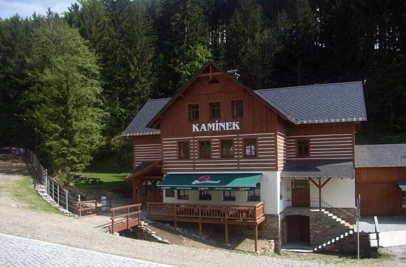 kaminek_01.jpg