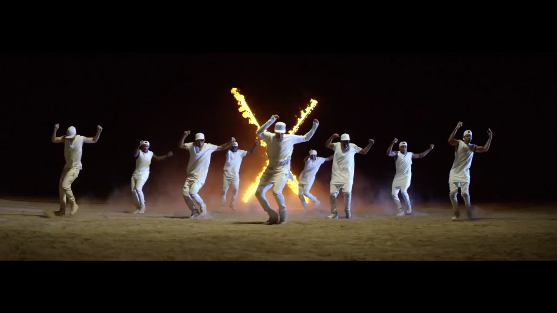 chris brown dancing fast in new flame.jpg