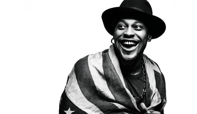D'Angelo looking gorgeous in greyscale.jpg