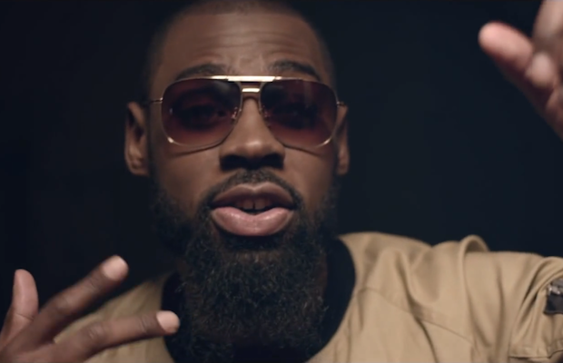 Mali Music looking hot in a video.jpg