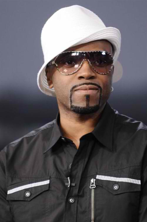 Teddy Riley looking hot with a white hat on.jpg