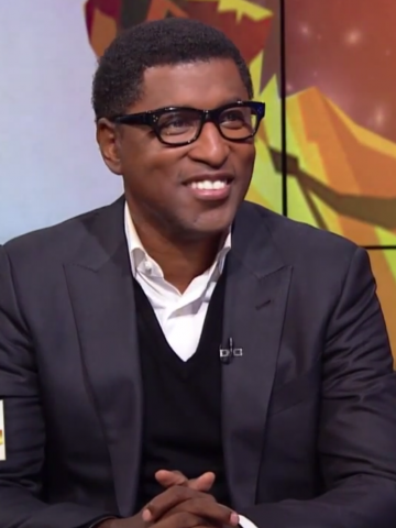 Babyface looking really hot and smiling during an interview.jpg