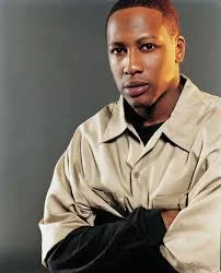 Keith Murray looking hot in a khaki shirt.jpg