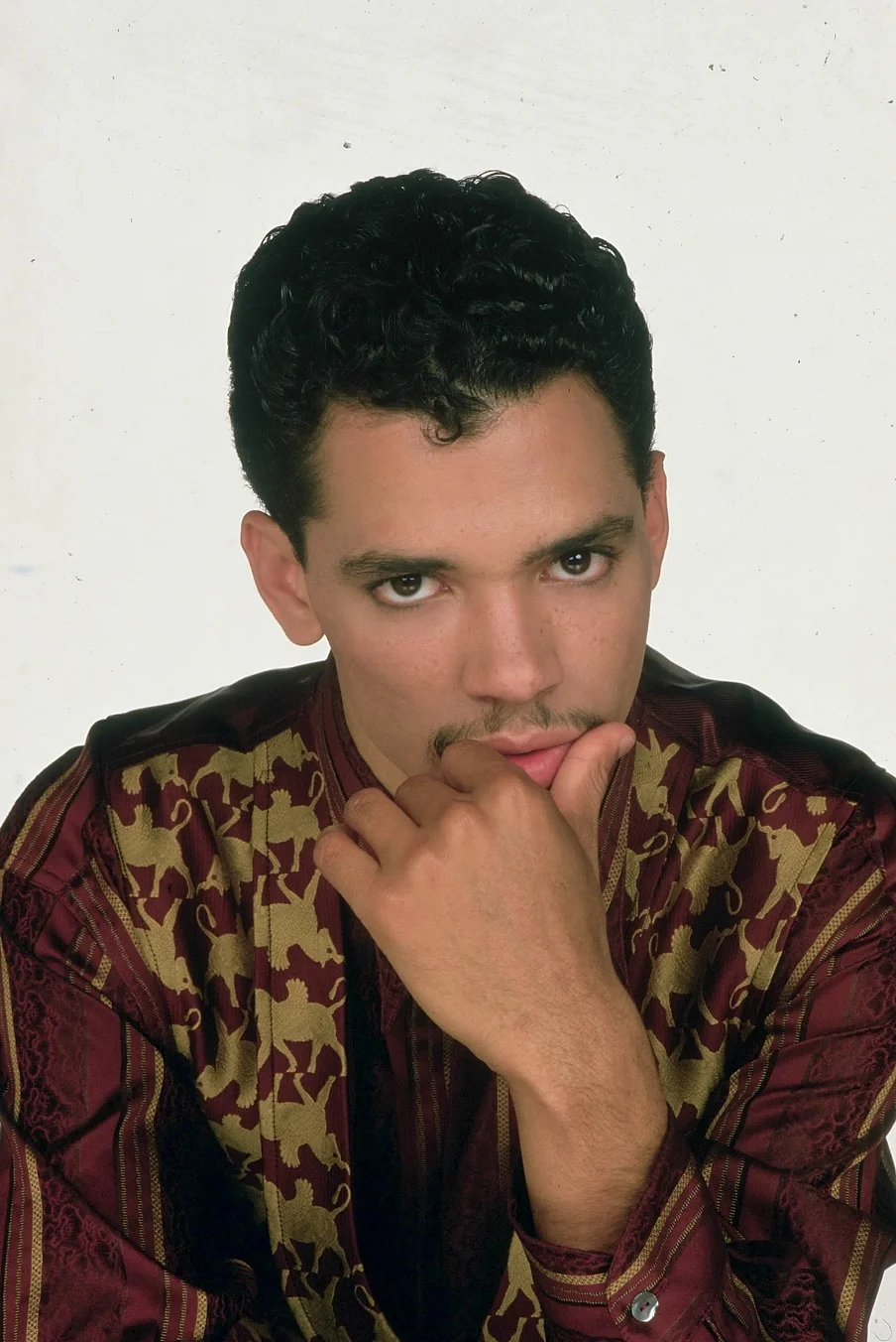 El DeBarge looking really hot with his huge eyes staring right at you because he's hot.jpg