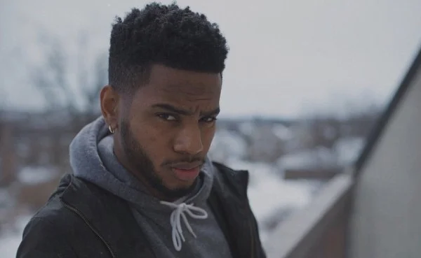Bryson Tiller outside in the winter time looking gorgeous as fuck omfg.jpg